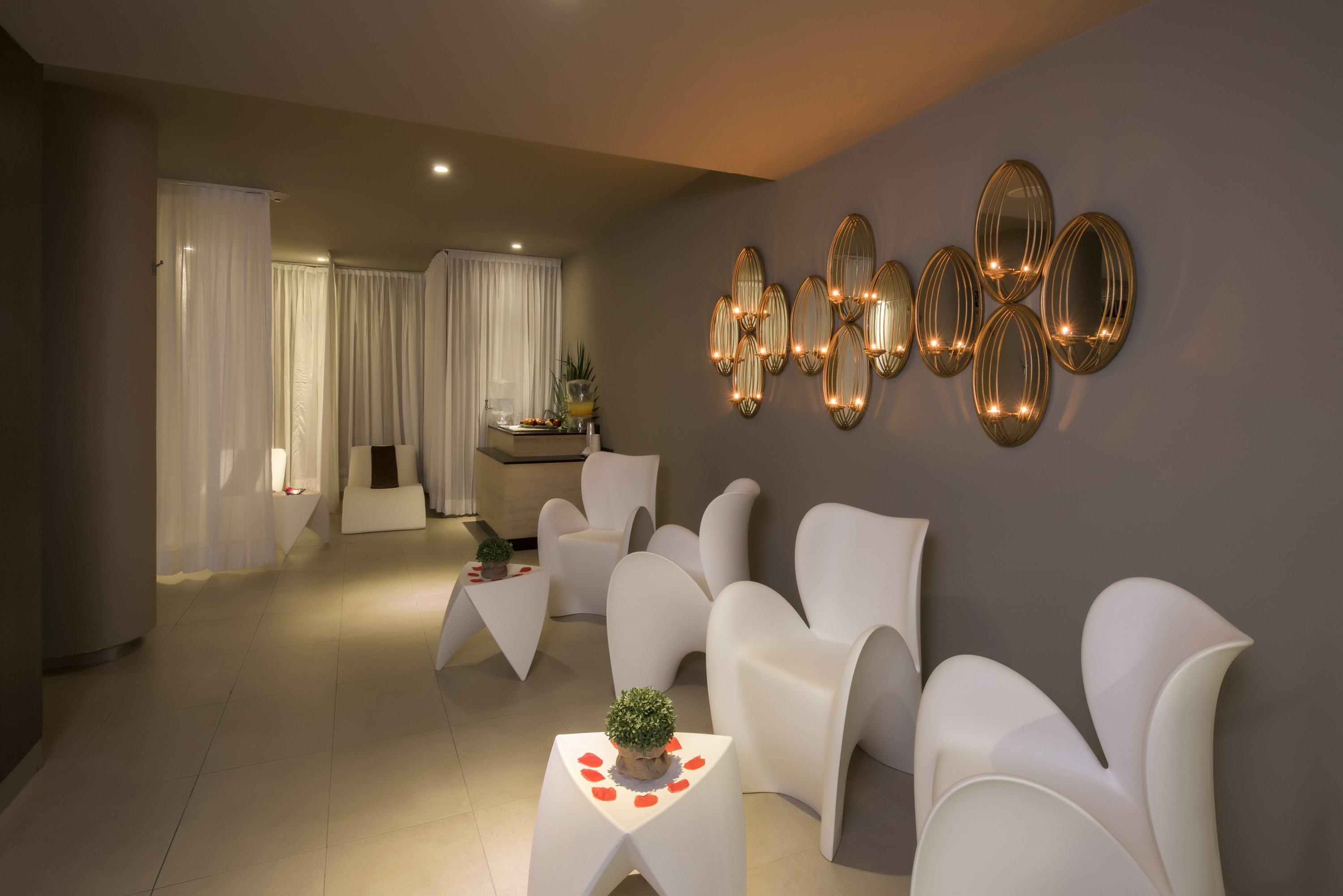 Platinum Yucatan Princess Adults Only プレヤデルカーメン エクステリア 写真 The spa at the hotel