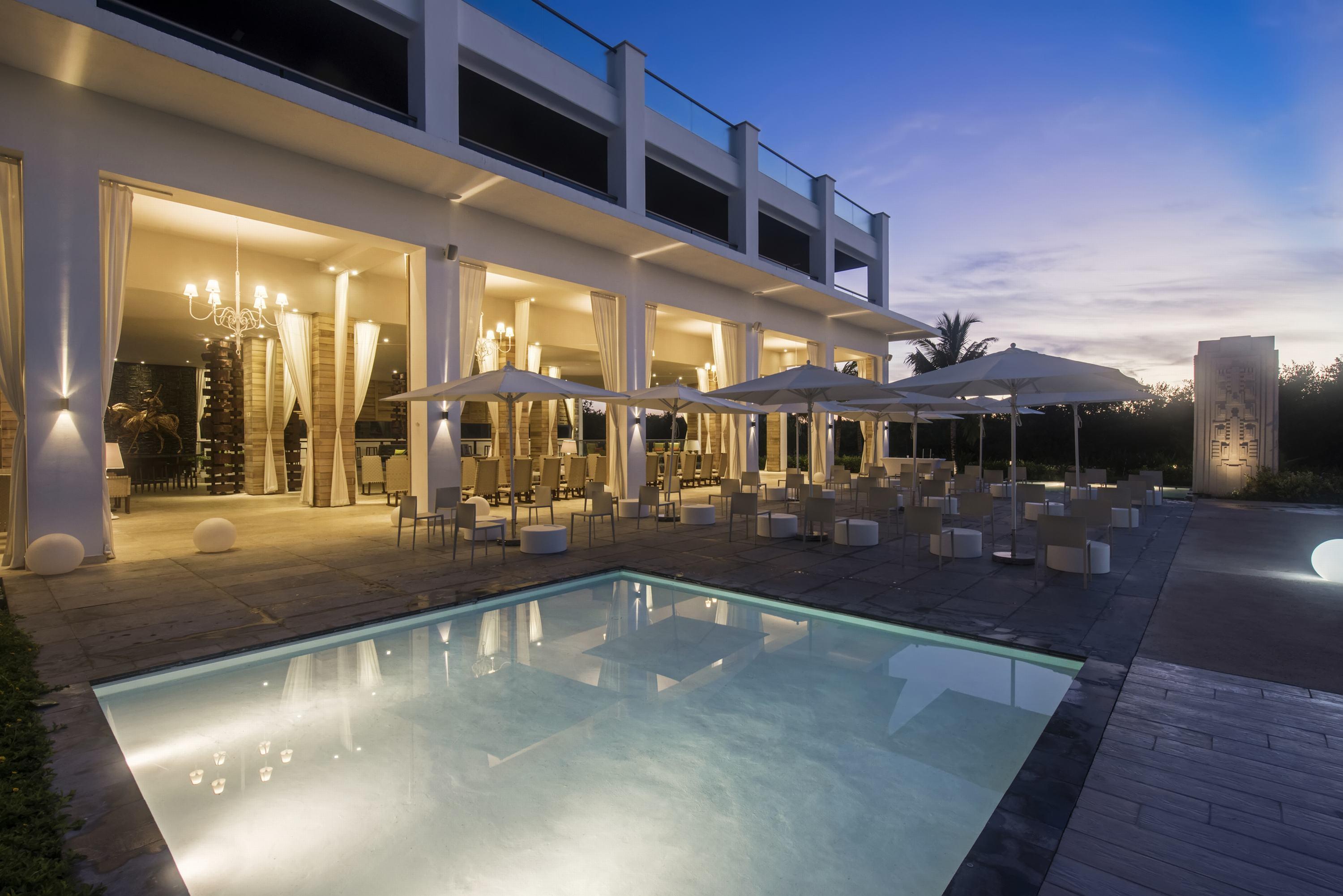 Platinum Yucatan Princess Adults Only プレヤデルカーメン エクステリア 写真 The hotel's main lobby