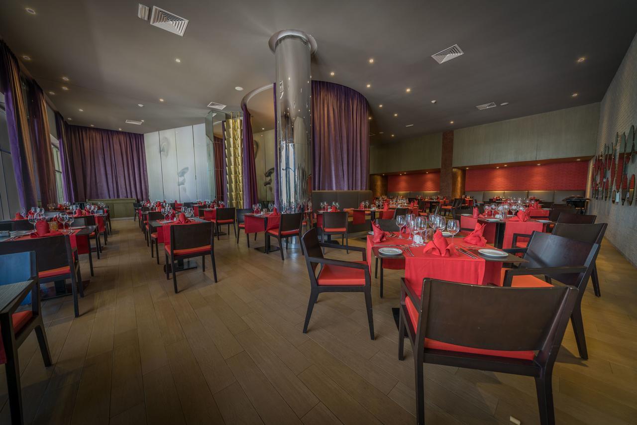 Platinum Yucatan Princess Adults Only プレヤデルカーメン エクステリア 写真 The restaurant