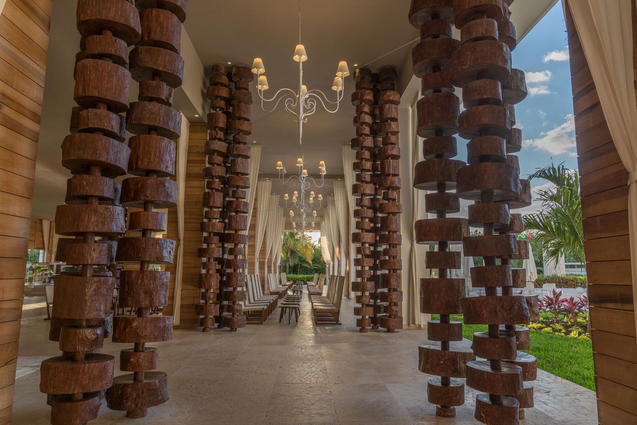 Platinum Yucatan Princess Adults Only プレヤデルカーメン エクステリア 写真 The resort's lobby