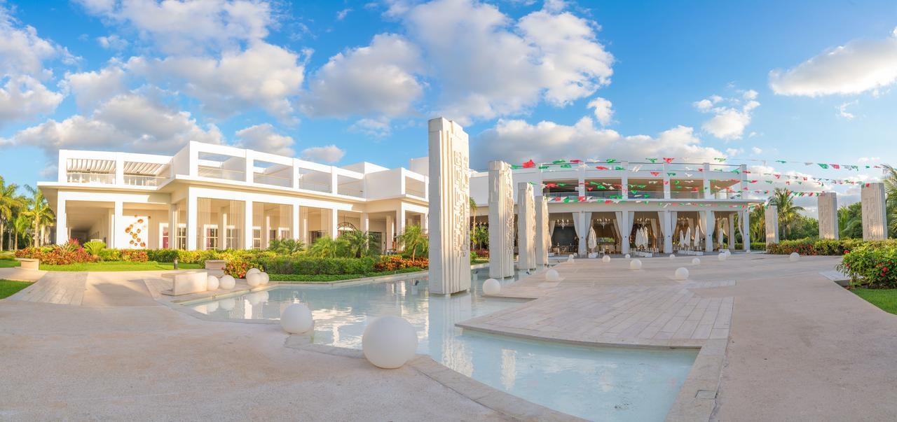Platinum Yucatan Princess Adults Only プレヤデルカーメン エクステリア 写真 The resort's lobby